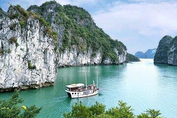 Bai Tu Long Bay Private Day Cruise Cave and Fishing Village