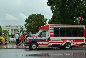 Washington DC Monuments Guided American Minibus Tour(Day&Night)
