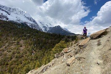 Annapurna Circuit Trek with Tilicho Lake (16 Days)