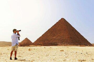 Private Giza Pyramids Tour with Bedouin Village Experience
