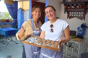 Hands-On Moroccan Pastry Workshop with Local Family