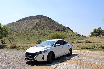 Private Tour in Teotihuacan Pyramids with 2025 New Car