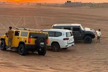 Sharing Land Cruiser Desert Safari with BBQ Dinner Buffet