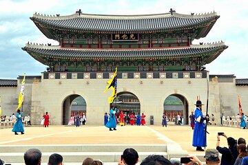 Discover the Heart of Seoul Through History, Culture and Vibrant