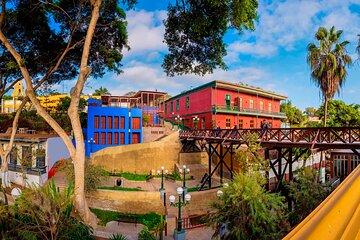 Lima Highlights Tour: Miraflores Barranco and Downtown Lima
