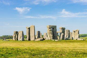 Private Full Day Tour London to Bath, Stonehenge and Cotswolds