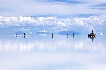 Salar De Uyuni Private 4WD Car Tour from Potosi