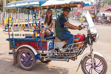 Vientiane Night Savory Streets Tour by Tuk-Tuk