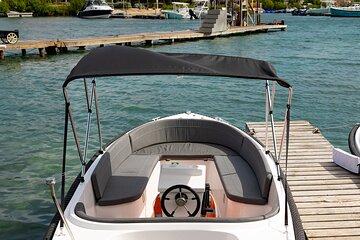 Boat Rental in Curaçao No License Needed