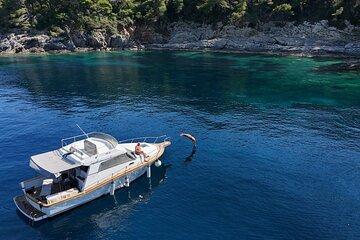 Explore Elaphiti islands by Private trip with Ferretti mini yacht