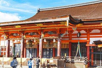 Kyoto East Early Morning Walking Tour