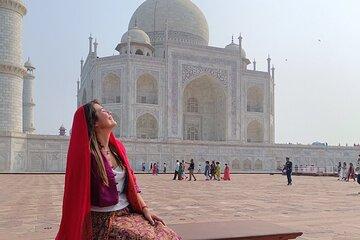 Taj Mahal Sunrise or Sunset Tour with Optional Lunch