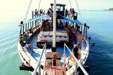 Tour of the most beautiful beaches and islands of Buzios by Buziana Tour