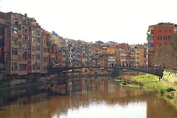 Girona and Besalu Shared Tour with Dali Museum Entry