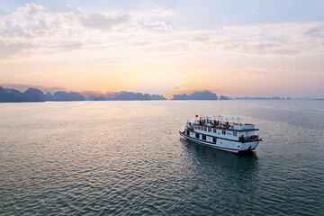 3N2D Private Cruise: Explore Bai Tu Long Bay