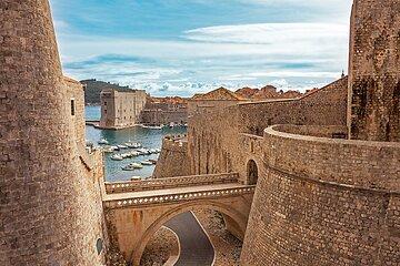 From Split : Dubrovnik Day Tour with Local Food and Wine Tasting