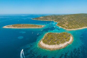 Private Boat Rental with Professional Skipper Experience