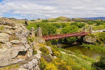 Queenstown to Dunedin Including Train, Small-Group Tour (One-Way)