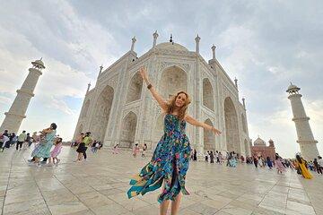 Same Day Taj Mahal Photography Tour by Car