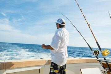 Dubai Private Deep Sea Fishing Adventure with Meal