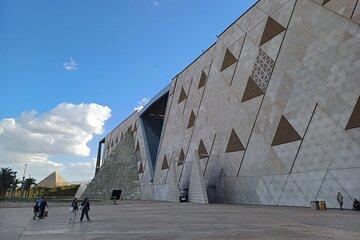 VIP Tour: the Grand Egyptian Museum, Giza Pyramids Sphinx & Lunch