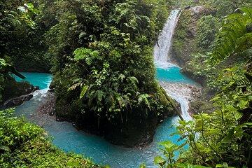 Private Blue Falls Tour All Inclusive from San Jose