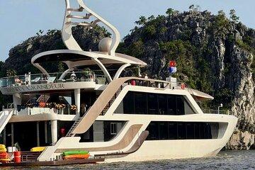 Hanoi: Luxury Brand-New Serenity Grandeur Cruise in Lan Ha Bay