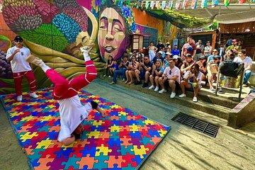 Gallery DE arte al fresco EN la communa 13