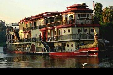 Nile Dinner Cruise with Tour in Khan El Khalili and Al Muizz