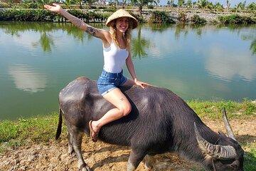 Tra Que Village Organic Farming and Cooking Class from Hoi An