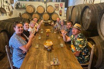 Sun and Wine Route - Small group, wine tasting and tapas included