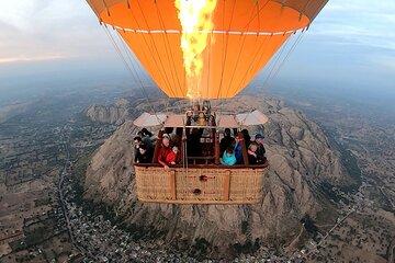 SkyWaltz Hot Air Balloon Safari
