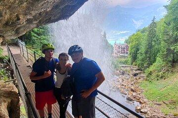 E-Bike Tour to Giessbach Waterfalls via Iseltwald and Lake Brienz