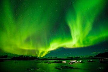 Private Luxury Northern Lights Tour in the Arctic