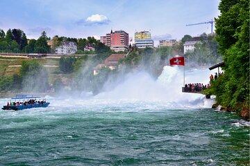 Guided Daytrip to Rhine Falls and Stein am Rhein from Zurich
