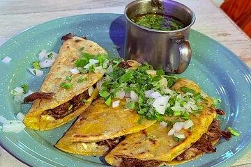 Local Flavors of Puerto: An Evening Food Tour