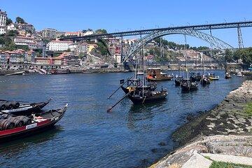Boutique Port Wine Tour in Gaia with Rooftop Bar Views
