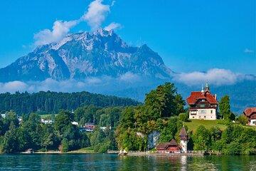Golden Round Trip to Mount Pilatus on a Guided Tour