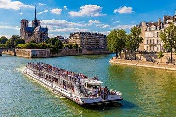 Bateaux Mouches Seine River 1 Hour Sightseeing Cruise