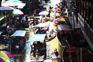 Private Tour to Maeklong Railway Market and Floating Market