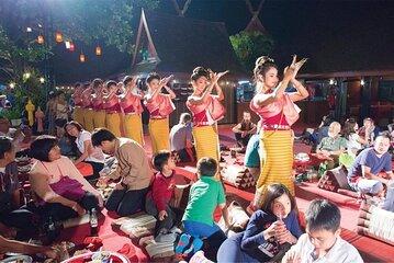 Chiang Mai Khantoke Dinner and Cultural Show Experience
