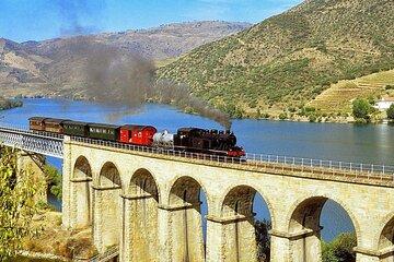 Douro Valley to Peso da Régua by Train