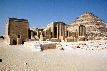 Group Tour to Memphis Sakkara and Dahshur Pyramids