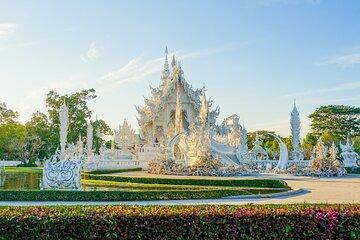 Chiang Rai White Blue and Black Temples Day Tour