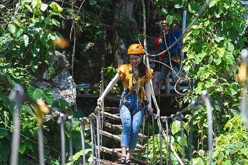 Vang Vieng 1-Day Cave Exploration Tour with Guide