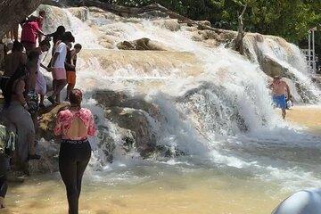 Dunn's River Falls & Island Village, Private Tour from Kingston