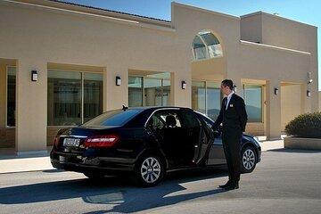 Hurghada Airport One-Way Transfer to/from Makadi Bay Hotels