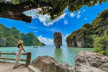 Iconic James Bond Experience by Speedboat from Sarasin Pier