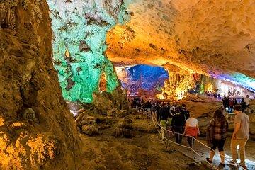 Halong Bay Luxury Cruise with Jacuzzi, Kayaking & Cave Tour