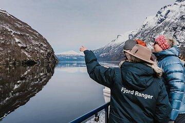 Winter and Spring Fjord Cruise from Ålesund to Geiranger